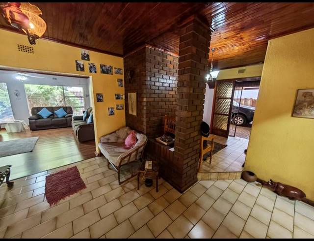 3 BEDROOM HOUSE FOR SALE IN VANDERBIJLPARK SW 2